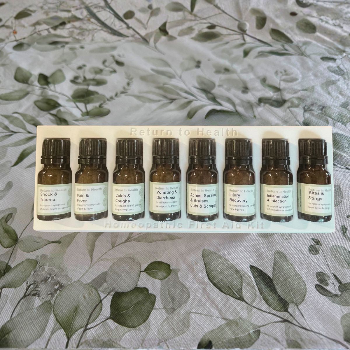 Homeopathic First Aid Kit with remedy stand image 0